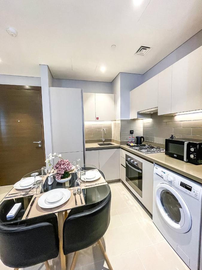 Stay By Latinem Luxury 1Br Holiday Home Cv A207 Near Burj Khalifa Dubái Exterior foto