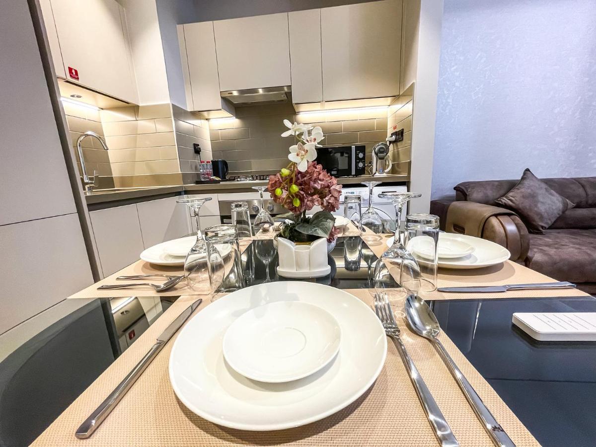 Stay By Latinem Luxury 1Br Holiday Home Cv A207 Near Burj Khalifa Dubái Exterior foto