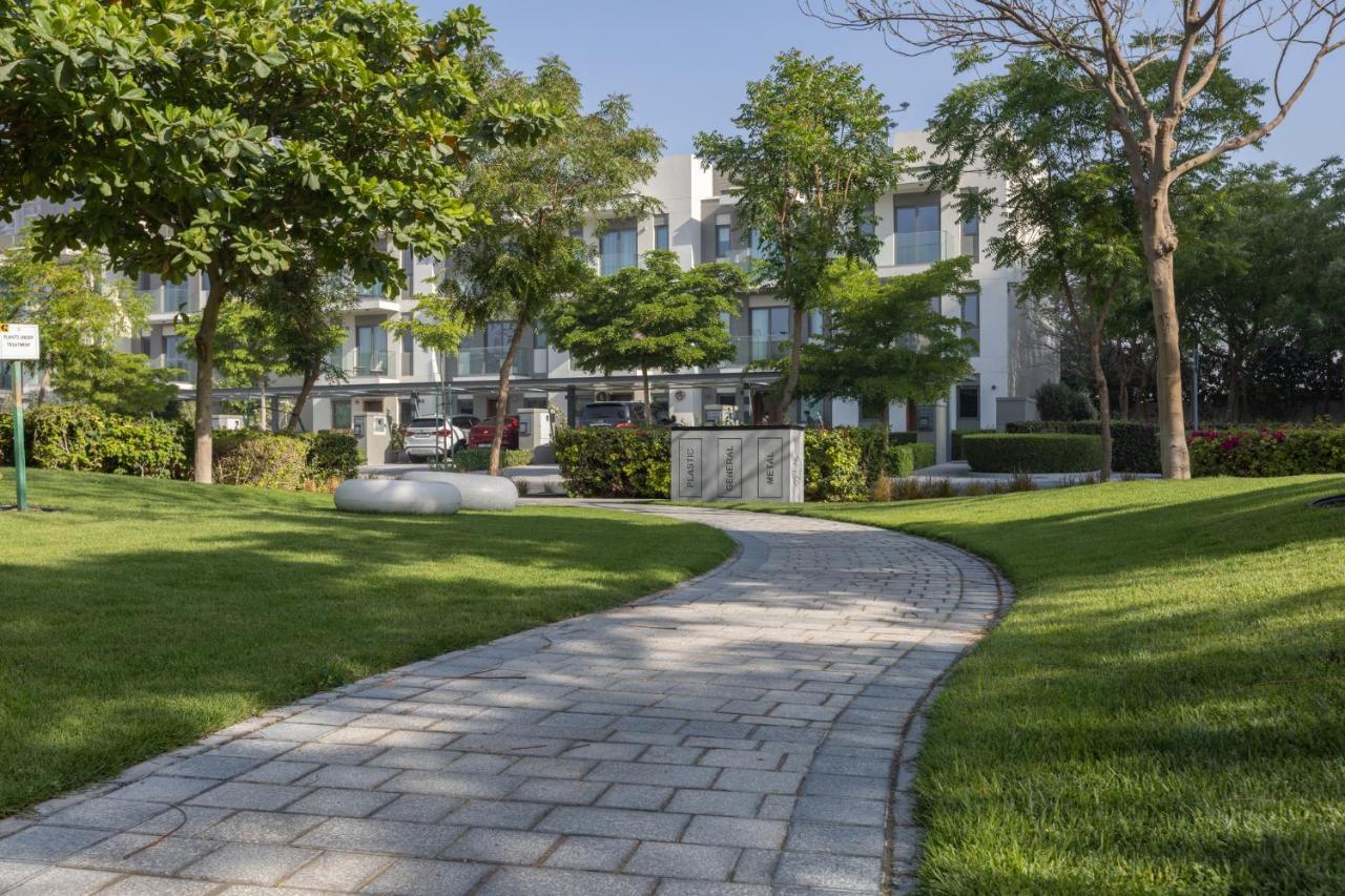 Stay By Latinem Luxury 1Br Holiday Home Cv A207 Near Burj Khalifa Dubái Exterior foto